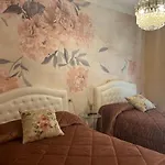 & Grossa Отель